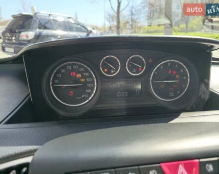 Красный Лянча Ипсилон, объемом двигателя 0.88 л и пробегом 89 тыс. км за 4444 $, фото 21 на Automoto.ua