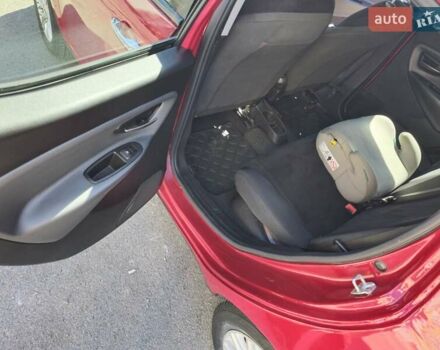 Красный Лянча Ипсилон, объемом двигателя 0.88 л и пробегом 89 тыс. км за 4444 $, фото 16 на Automoto.ua