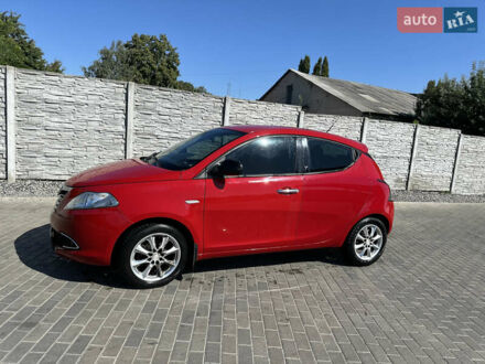 Червоний Лянча Іпсілон, об'ємом двигуна 0.9 л та пробігом 113 тис. км за 5400 $, фото 1 на Automoto.ua