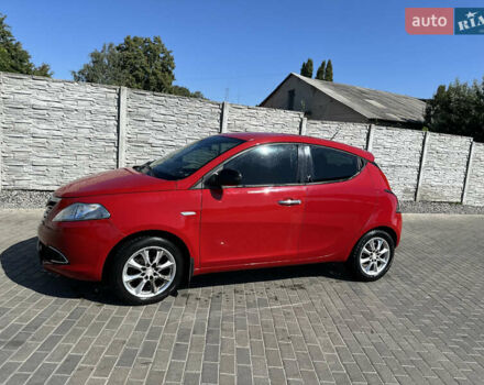 Червоний Лянча Іпсілон, об'ємом двигуна 0.9 л та пробігом 113 тис. км за 5400 $, фото 1 на Automoto.ua