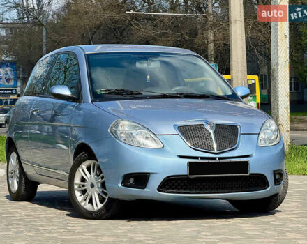 Синий Лянча Ипсилон, объемом двигателя 1.37 л и пробегом 143 тыс. км за 3800 $, фото 1 на Automoto.ua