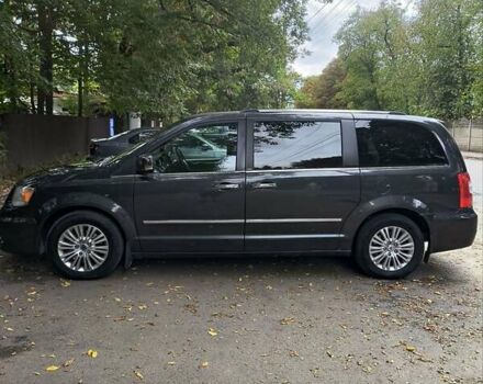 Черный Лянча Voyager, объемом двигателя 2.78 л и пробегом 229 тыс. км за 11800 $, фото 18 на Automoto.ua