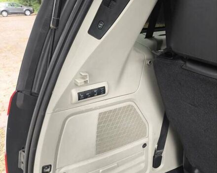 Черный Лянча Voyager, объемом двигателя 2.78 л и пробегом 229 тыс. км за 11800 $, фото 6 на Automoto.ua