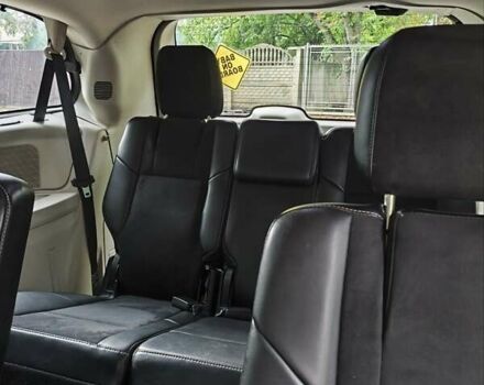 Черный Лянча Voyager, объемом двигателя 2.78 л и пробегом 229 тыс. км за 11800 $, фото 2 на Automoto.ua