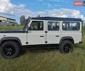 Білий Ленд Ровер Дефендер, об'ємом двигуна 2.5 л та пробігом 238 тис. км за 28000 $, фото 1 на Automoto.ua