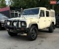 Білий Ленд Ровер Дефендер, об'ємом двигуна 2.5 л та пробігом 211 тис. км за 16000 $, фото 1 на Automoto.ua
