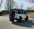 Белый Ленд Ровер Дефендер, объемом двигателя 2.4 л и пробегом 90 тыс. км за 26333 $, фото 24 на Automoto.ua