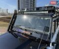 Белый Ленд Ровер Дефендер, объемом двигателя 2.4 л и пробегом 90 тыс. км за 26333 $, фото 1 на Automoto.ua