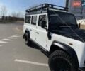 Белый Ленд Ровер Дефендер, объемом двигателя 2.4 л и пробегом 90 тыс. км за 26333 $, фото 36 на Automoto.ua