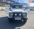 Белый Ленд Ровер Дефендер, объемом двигателя 2.4 л и пробегом 65 тыс. км за 34500 $, фото 9 на Automoto.ua