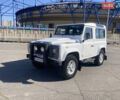 Белый Ленд Ровер Дефендер, объемом двигателя 2.4 л и пробегом 65 тыс. км за 34500 $, фото 1 на Automoto.ua