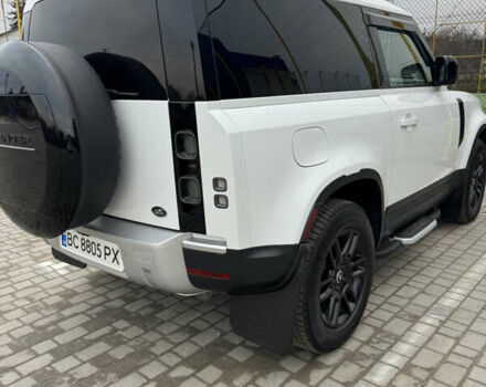 Белый Ленд Ровер Дефендер, объемом двигателя 2 л и пробегом 93 тыс. км за 58000 $, фото 7 на Automoto.ua