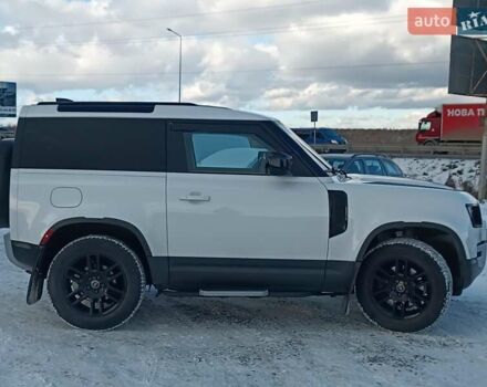 Белый Ленд Ровер Дефендер, объемом двигателя 2 л и пробегом 96 тыс. км за 58650 $, фото 14 на Automoto.ua