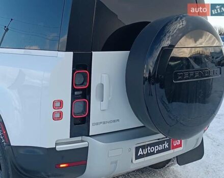 Белый Ленд Ровер Дефендер, объемом двигателя 2 л и пробегом 96 тыс. км за 58650 $, фото 8 на Automoto.ua