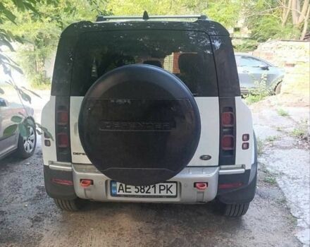 Білий Ленд Ровер Дефендер, об'ємом двигуна 3 л та пробігом 160 тис. км за 77252 $, фото 3 на Automoto.ua