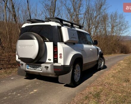 Белый Ленд Ровер Дефендер, объемом двигателя 3 л и пробегом 112 тыс. км за 66000 $, фото 3 на Automoto.ua