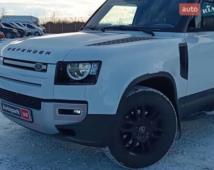 Белый Ленд Ровер Дефендер, объемом двигателя 2 л и пробегом 96 тыс. км за 58650 $, фото 3 на Automoto.ua