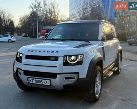 Белый Ленд Ровер Дефендер, объемом двигателя 3 л и пробегом 143 тыс. км за 62000 $, фото 1 на Automoto.ua