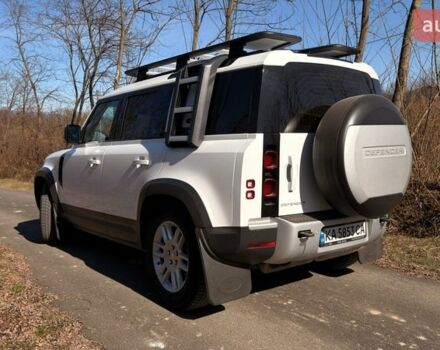 Белый Ленд Ровер Дефендер, объемом двигателя 3 л и пробегом 112 тыс. км за 66000 $, фото 4 на Automoto.ua