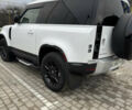 Белый Ленд Ровер Дефендер, объемом двигателя 2 л и пробегом 93 тыс. км за 58000 $, фото 6 на Automoto.ua
