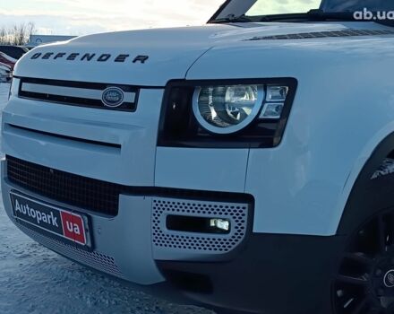 Білий Ленд Ровер Дефендер, об'ємом двигуна 2 л та пробігом 96 тис. км за 58650 $, фото 4 на Automoto.ua