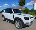 Белый Ленд Ровер Дефендер, объемом двигателя 3 л и пробегом 130 тыс. км за 54000 $, фото 3 на Automoto.ua