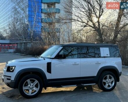 Белый Ленд Ровер Дефендер, объемом двигателя 3 л и пробегом 143 тыс. км за 62000 $, фото 5 на Automoto.ua