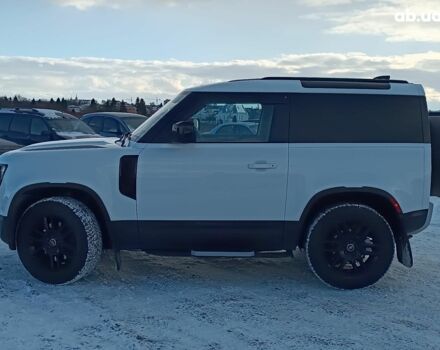 Білий Ленд Ровер Дефендер, об'ємом двигуна 2 л та пробігом 96 тис. км за 58650 $, фото 5 на Automoto.ua