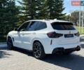 Білий Ленд Ровер Дефендер, об'ємом двигуна 3 л та пробігом 160 тис. км за 77252 $, фото 4 на Automoto.ua