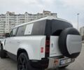 Білий Ленд Ровер Дефендер, об'ємом двигуна 3 л та пробігом 55 тис. км за 77111 $, фото 5 на Automoto.ua