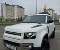 Білий Ленд Ровер Дефендер, об'ємом двигуна 3 л та пробігом 55 тис. км за 77111 $, фото 62 на Automoto.ua