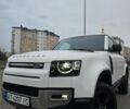 Білий Ленд Ровер Дефендер, об'ємом двигуна 3 л та пробігом 55 тис. км за 77111 $, фото 63 на Automoto.ua