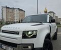 Білий Ленд Ровер Дефендер, об'ємом двигуна 3 л та пробігом 55 тис. км за 77111 $, фото 65 на Automoto.ua