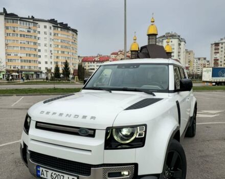 Білий Ленд Ровер Дефендер, об'ємом двигуна 3 л та пробігом 55 тис. км за 77111 $, фото 67 на Automoto.ua