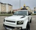 Білий Ленд Ровер Дефендер, об'ємом двигуна 3 л та пробігом 55 тис. км за 77111 $, фото 67 на Automoto.ua