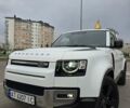 Белый Ленд Ровер Дефендер, объемом двигателя 3 л и пробегом 55 тыс. км за 77111 $, фото 1 на Automoto.ua