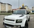 Білий Ленд Ровер Дефендер, об'ємом двигуна 3 л та пробігом 55 тис. км за 77111 $, фото 67 на Automoto.ua