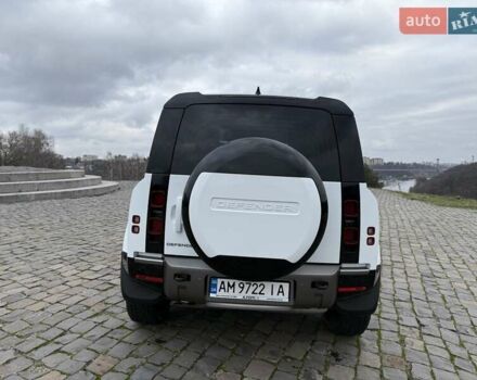 Білий Ленд Ровер Дефендер, об'ємом двигуна 3 л та пробігом 33 тис. км за 89000 $, фото 7 на Automoto.ua