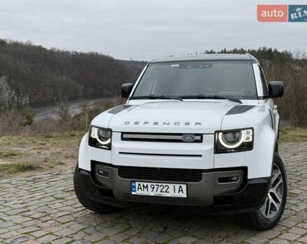 Білий Ленд Ровер Дефендер, об'ємом двигуна 3 л та пробігом 33 тис. км за 89000 $, фото 2 на Automoto.ua