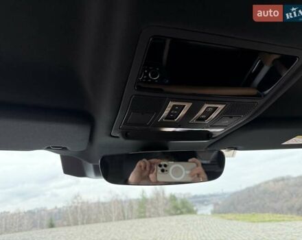 Білий Ленд Ровер Дефендер, об'ємом двигуна 3 л та пробігом 33 тис. км за 89000 $, фото 27 на Automoto.ua