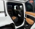 Білий Ленд Ровер Дефендер, об'ємом двигуна 3 л та пробігом 33 тис. км за 89000 $, фото 32 на Automoto.ua