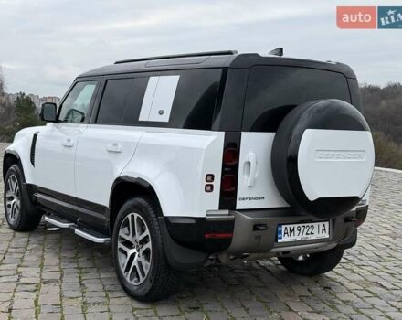 Білий Ленд Ровер Дефендер, об'ємом двигуна 3 л та пробігом 33 тис. км за 89000 $, фото 5 на Automoto.ua