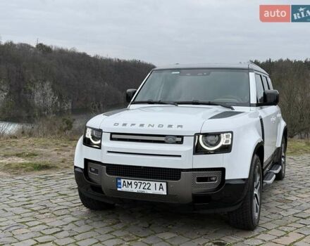 Білий Ленд Ровер Дефендер, об'ємом двигуна 3 л та пробігом 33 тис. км за 89000 $, фото 16 на Automoto.ua