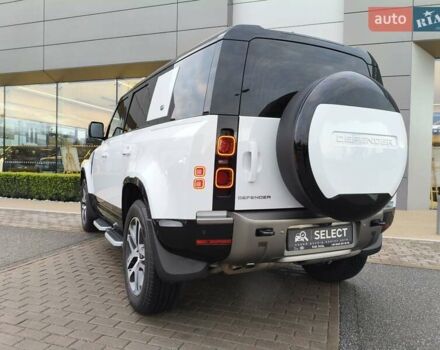 Ленд Ровер Дефендер 2023 у Києві на Automoto.ua Білий Ленд Ровер Дефендер, об'ємом двигуна 3 л та пробігом 29 тис. км за 87715 $, фото 17 на Automoto.ua
