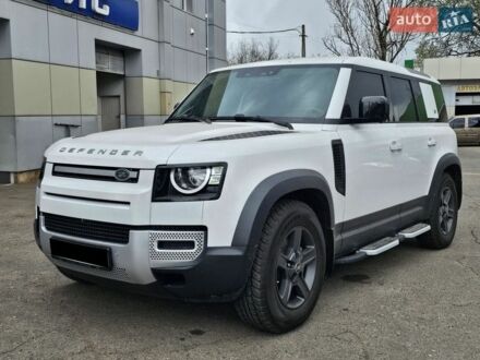 Білий Ленд Ровер Дефендер, об'ємом двигуна 2 л та пробігом 22 тис. км за 58888 $, фото 1 на Automoto.ua
