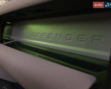 Бежевый Ленд Ровер Дефендер, объемом двигателя 2 л и пробегом 29 тыс. км за 63000 $, фото 24 на Automoto.ua