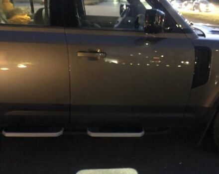 Бежевый Ленд Ровер Дефендер, объемом двигателя 2 л и пробегом 29 тыс. км за 63000 $, фото 6 на Automoto.ua