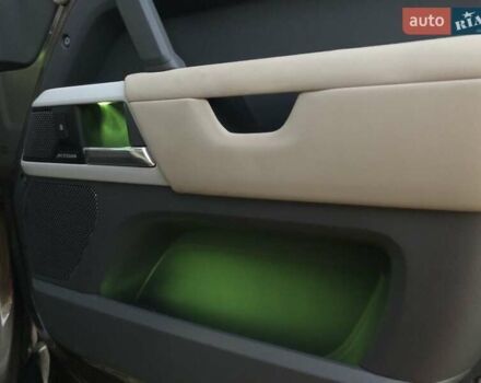 Бежевый Ленд Ровер Дефендер, объемом двигателя 2 л и пробегом 29 тыс. км за 63000 $, фото 25 на Automoto.ua