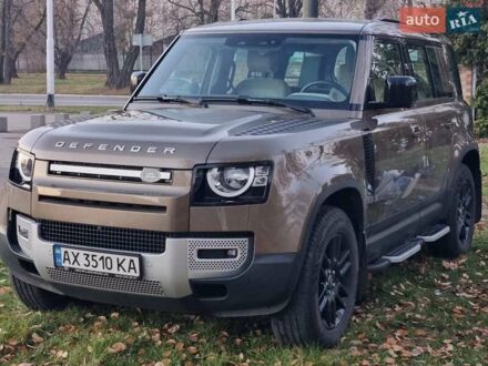 Ленд Ровер Дефендер 2020 в Киеве на Automoto.ua Бежевый Ленд Ровер Дефендер, объемом двигателя 2 л и пробегом 29 тыс. км за 63000 $, фото 1 на Automoto.ua