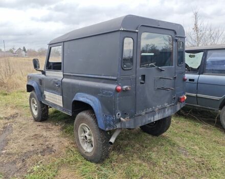 Чорний Ленд Ровер Дефендер, об'ємом двигуна 2.5 л та пробігом 230 тис. км за 7000 $, фото 3 на Automoto.ua
